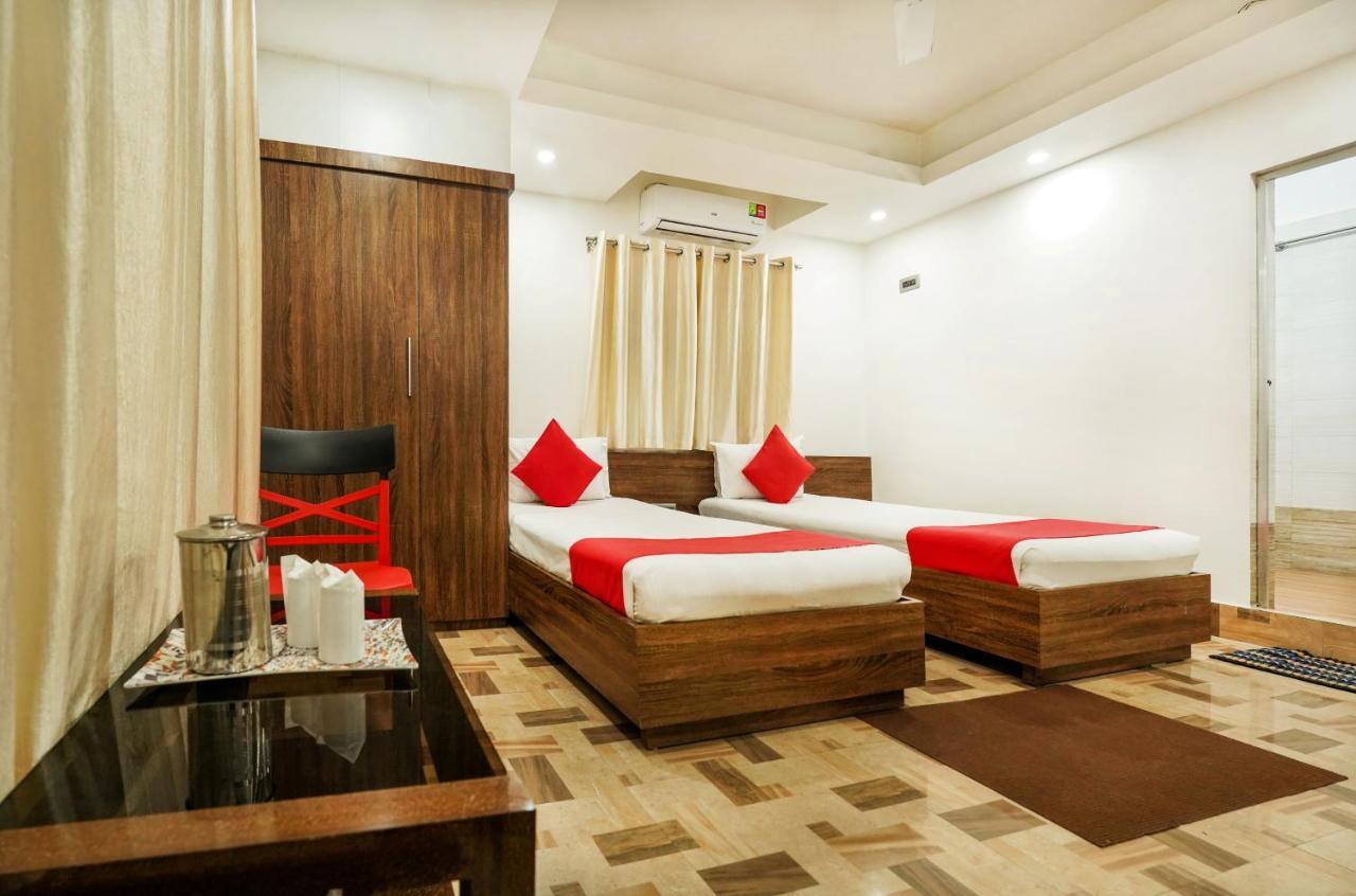 Hotel Heritage Koch Bihar Bagian luar foto