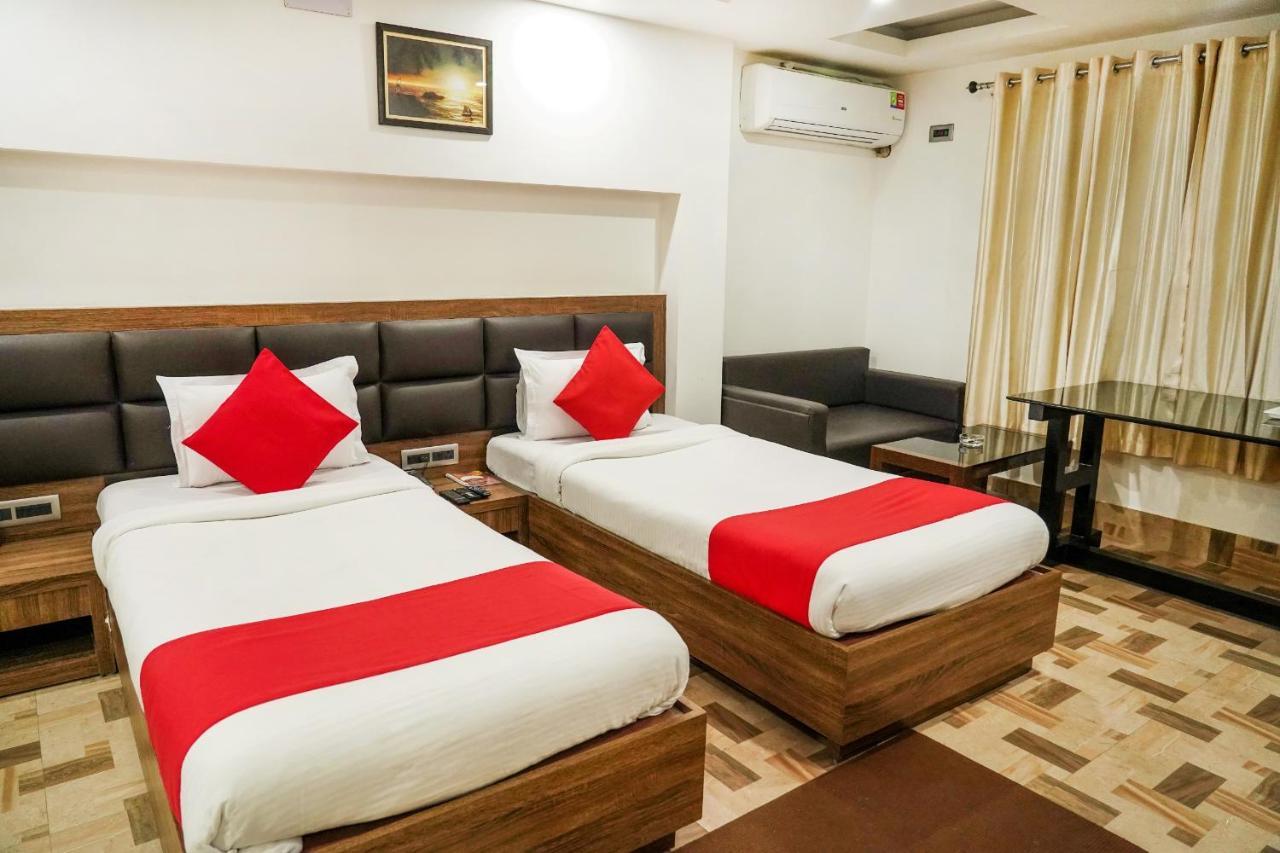 Hotel Heritage Koch Bihar Bagian luar foto
