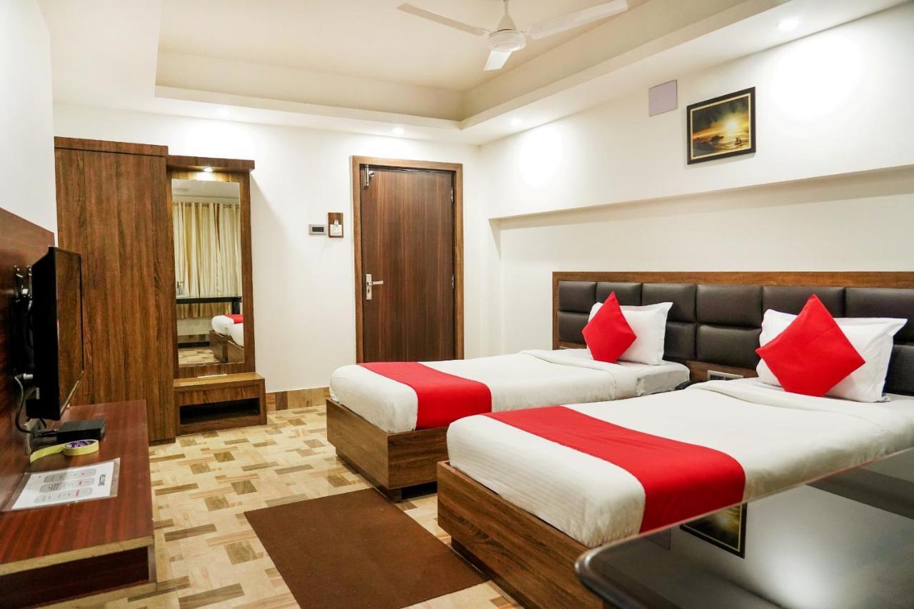 Hotel Heritage Koch Bihar Bagian luar foto